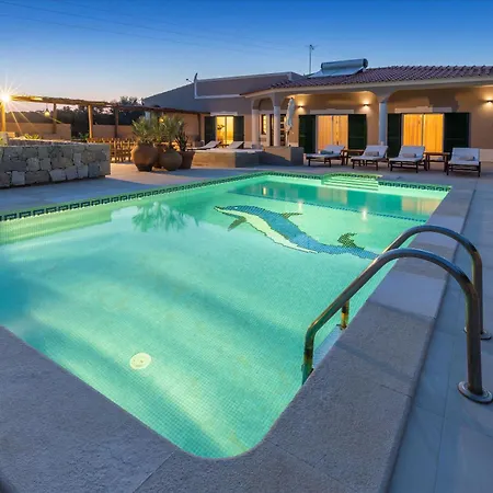 Villa Casa Maria Jose *